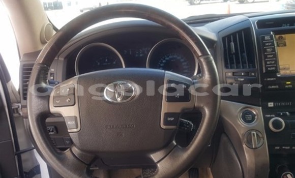 Acheter Occasion Voiture Toyota Land Cruiser Blanc à Luena, Moxico Acheter Occasion Voiture Toyota Land Cruiser Blanc à Luena, Moxico