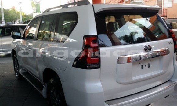 Buy New Toyota Land Cruiser Prado White Car in Luena in Moxico Buy New Toyota Land Cruiser Prado White Car in Luena in Moxico