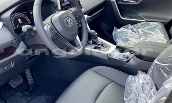 Acheter Neuf Voiture Toyota RAV4 Gris à N'zeto, Zaïre Acheter Neuf Voiture Toyota RAV4 Gris à N'zeto, Zaïre