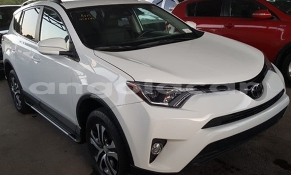 Buy Used Toyota RAV4 White Car in Luena in Moxico Buy Used Toyota RAV4 White Car in Luena in Moxico