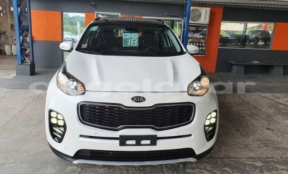 Acheter Occasion Voiture Kia Sportage Blanc à Soyo, Zaïre Acheter Occasion Voiture Kia Sportage Blanc à Soyo, Zaïre