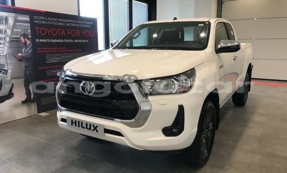 Comprar Usado Toyota Hilux Branco Carro em Soyo em Zaire Comprar Usado Toyota Hilux Branco Carro em Soyo em Zaire