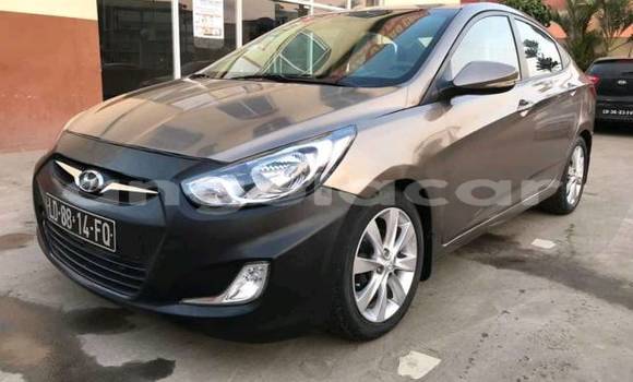 Comprar Novo Hyundai Accent Outro Carro em Luanda em Luanda Province