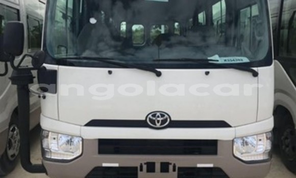 Comprar Novo Toyota Coaster Prata Carro em Luena em Moxico