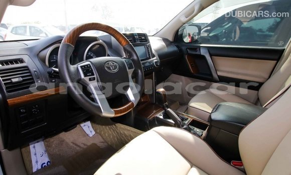 Comprar Importar Toyota Prado Branco Carro em Import - Dubai em Bengo Province Comprar Importar Toyota Prado Branco Carro em Import - Dubai em Bengo Province