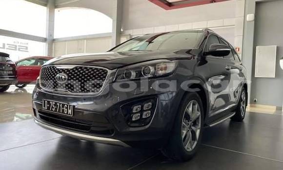 Comprar Usado Kia Sorento Outro Carro em Luanda em Luanda Province