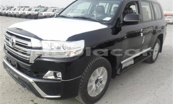 Comprar Novo Toyota Land Cruiser Preto Carro em Luanda em Luanda Province