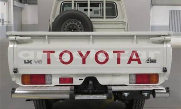 Comprar Novo Toyota Land Cruiser Branco Carro em Luanda em Luanda Province Comprar Novo Toyota Land Cruiser Branco Carro em Luanda em Luanda Province