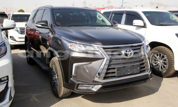 Comprar Importar Toyota Fortuner Outro Carro em Import - Dubai em Bengo Province Comprar Importar Toyota Fortuner Outro Carro em Import - Dubai em Bengo Province