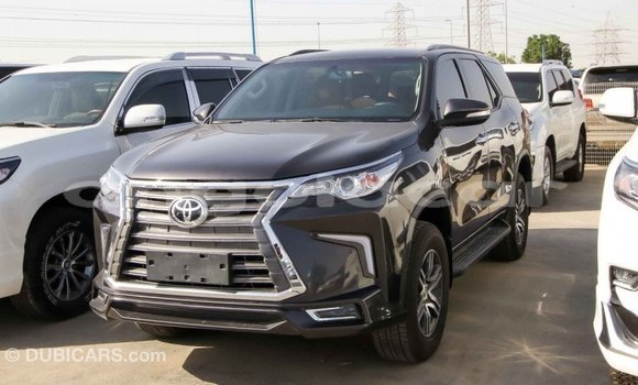 Comprar Importar Toyota Fortuner Outro Carro em Import - Dubai em Bengo Province Comprar Importar Toyota Fortuner Outro Carro em Import - Dubai em Bengo Province