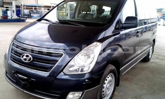 Comprar Novo Hyundai H1 Preto Carro em Luanda em Luanda Province
