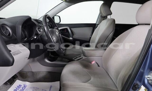 Comprar Usado Toyota RAV4 Azul Carro em Luanda em Luanda Province Comprar Usado Toyota RAV4 Azul Carro em Luanda em Luanda Province