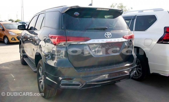 Comprar Importar Toyota Fortuner Outro Carro em Import - Dubai em Bengo Province Comprar Importar Toyota Fortuner Outro Carro em Import - Dubai em Bengo Province
