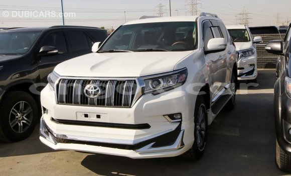 Comprar Importar Toyota Prado Branco Carro em Import - Dubai em Bengo Province Comprar Importar Toyota Prado Branco Carro em Import - Dubai em Bengo Province