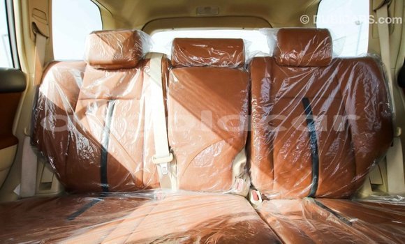 Comprar Importar Toyota Prado Branco Carro em Import - Dubai em Bengo Province Comprar Importar Toyota Prado Branco Carro em Import - Dubai em Bengo Province