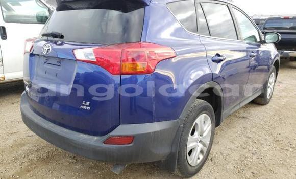 Comprar Usado Toyota RAV4 Azul Carro em Benguela em Benguela Comprar Usado Toyota RAV4 Azul Carro em Benguela em Benguela