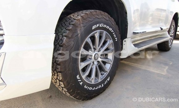 Comprar Importar Toyota Prado Branco Carro em Import - Dubai em Bengo Province Comprar Importar Toyota Prado Branco Carro em Import - Dubai em Bengo Province