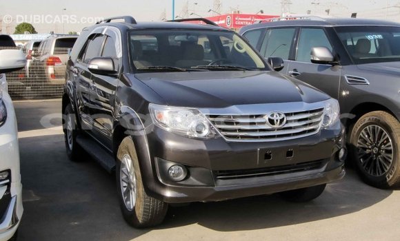 Comprar Importar Toyota Fortuner Outro Carro em Import - Dubai em Bengo Province Comprar Importar Toyota Fortuner Outro Carro em Import - Dubai em Bengo Province