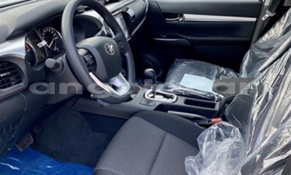 Acheter Neuf Voiture Toyota Hilux Blanc à Luena, Moxico Acheter Neuf Voiture Toyota Hilux Blanc à Luena, Moxico