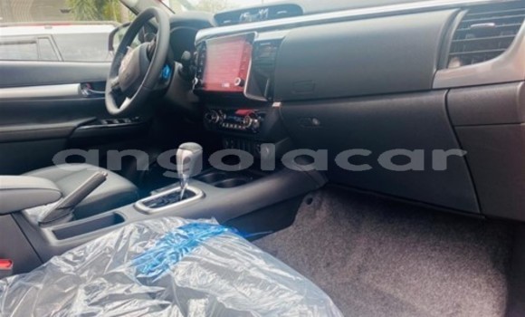Acheter Neuf Voiture Toyota Hiluxe Revo Rouge à Luena, Moxico Acheter Neuf Voiture Toyota Hiluxe Revo Rouge à Luena, Moxico