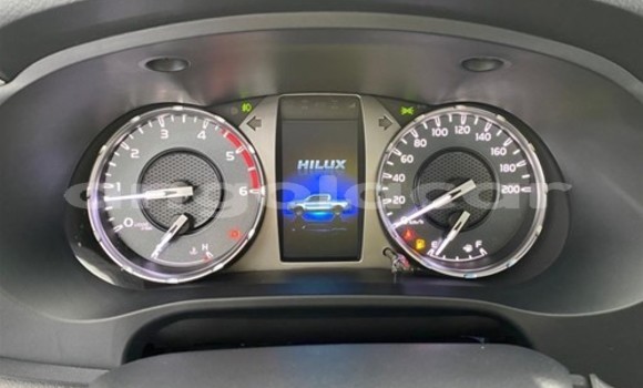 Acheter Neuf Voiture Toyota Hiluxe Revo Blanc à Luena, Moxico Acheter Neuf Voiture Toyota Hiluxe Revo Blanc à Luena, Moxico