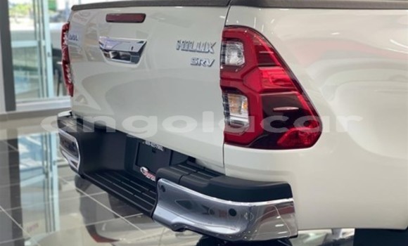 Acheter Neuf Voiture Toyota Hiluxe Revo Blanc à Luena, Moxico Acheter Neuf Voiture Toyota Hiluxe Revo Blanc à Luena, Moxico