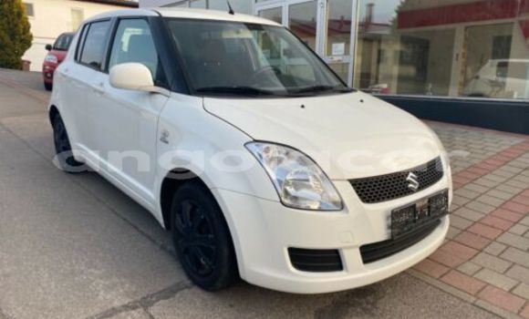 Buy Used Suzuki Swift White Car in Luanda in Luanda Province Buy Used Suzuki Swift White Car in Luanda in Luanda Province