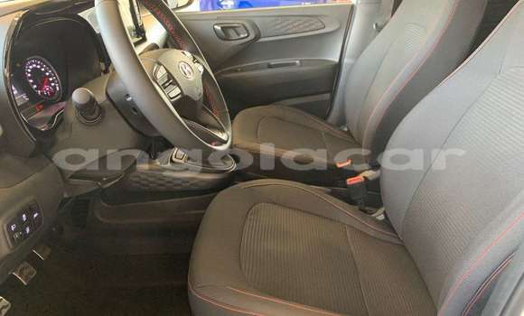 Comprar Usado Hyundai i10 Branco Carro em Luanda em Luanda Province Comprar Usado Hyundai i10 Branco Carro em Luanda em Luanda Province