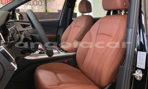Acheter Neuf Voiture Audi Q7 Noir à Luena, Moxico Acheter Neuf Voiture Audi Q7 Noir à Luena, Moxico