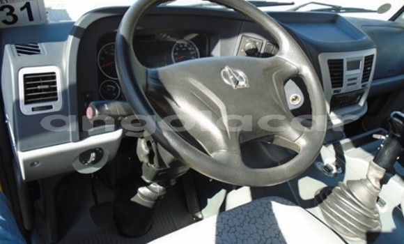 Comprar Usado Mercedes‒Benz 3331 Outro Caminhão em Moçâmedes em Namibe Province Comprar Usado Mercedes‒Benz 3331 Outro Caminhão em Moçâmedes em Namibe Province