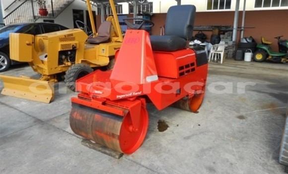 Buy Used Caterpillar 120 Other Truck in Luena in Moxico Buy Used Caterpillar 120 Other Truck in Luena in Moxico