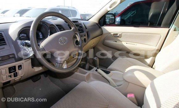 Buy Import Toyota Fortuner White Car in Import - Dubai in Bengo Province Buy Import Toyota Fortuner White Car in Import - Dubai in Bengo Province