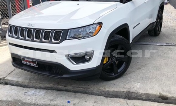 Comprar Usado Jeep Compass Branco Carro em Luena em Moxico Comprar Usado Jeep Compass Branco Carro em Luena em Moxico