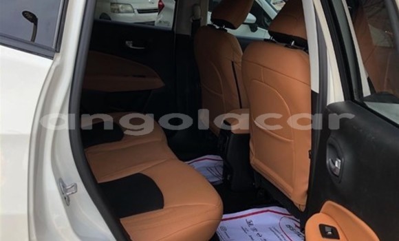 Comprar Usado Jeep Compass Branco Carro em Luena em Moxico Comprar Usado Jeep Compass Branco Carro em Luena em Moxico