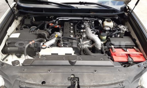 Comprar Usado Toyota Land Cruiser Prado Branco Carro em Luanda em Luanda Province Comprar Usado Toyota Land Cruiser Prado Branco Carro em Luanda em Luanda Province