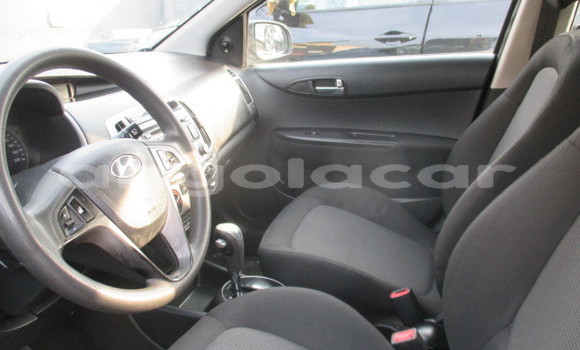 Comprar Usado Hyundai i20 Outro Carro em Luanda em Luanda Province Comprar Usado Hyundai i20 Outro Carro em Luanda em Luanda Province