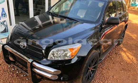 Comprar Usado Toyota RAV4 Outro Carro em Kuito em Província do Bié Comprar Usado Toyota RAV4 Outro Carro em Kuito em Província do Bié