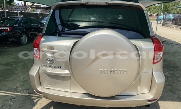 Comprar Usado Toyota RAV4 Prata Carro em Luanda em Luanda Province Comprar Usado Toyota RAV4 Prata Carro em Luanda em Luanda Province