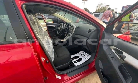 Comprar Usado Toyota Yaris Vermelho Carro em N'zeto em Zaire Comprar Usado Toyota Yaris Vermelho Carro em N'zeto em Zaire