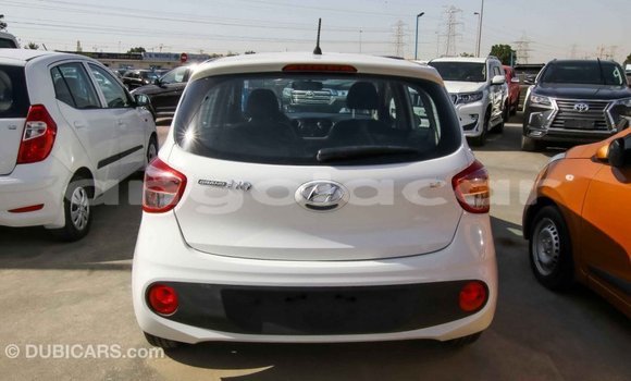 Comprar Importar Hyundai i10 Branco Carro em Import - Dubai em Bengo Province Comprar Importar Hyundai i10 Branco Carro em Import - Dubai em Bengo Province