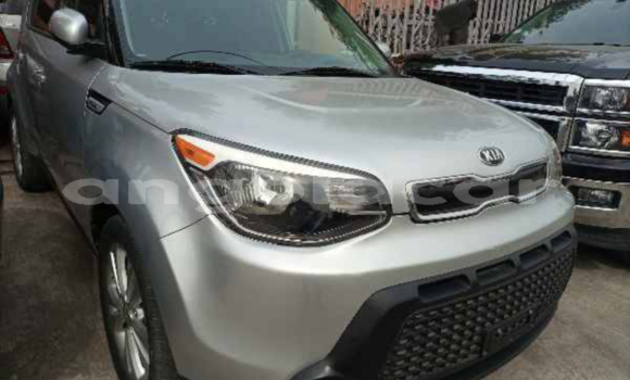 Comprar Usado Kia Soul Outro Carro em N'zeto em Zaire