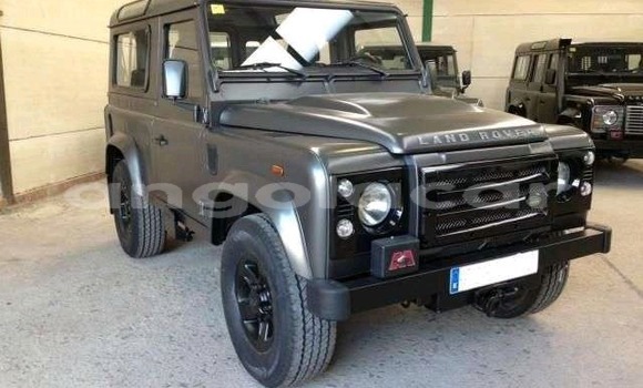 Comprar Usado Land Rover Defender Outro Carro em Luena em Moxico Comprar Usado Land Rover Defender Outro Carro em Luena em Moxico