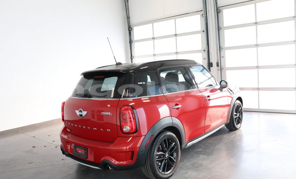 Comprar Usado MINI Cooper Vermelho Carro em Luena em Moxico Comprar Usado MINI Cooper Vermelho Carro em Luena em Moxico