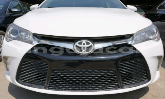 Comprar Usado Toyota Corolla Branco Carro em Luanda em Luanda Province Comprar Usado Toyota Corolla Branco Carro em Luanda em Luanda Province