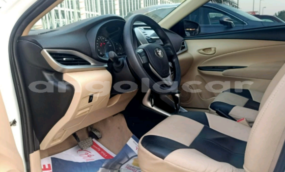 Comprar Usado Toyota Yaris Branco Carro em Luanda em Luanda Province Comprar Usado Toyota Yaris Branco Carro em Luanda em Luanda Province