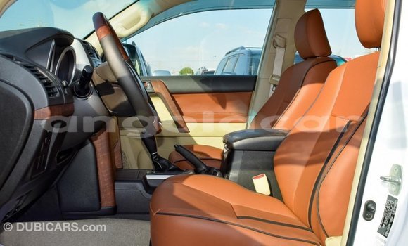 Comprar Importar Toyota Prado Branco Carro em Import - Dubai em Bengo Province Comprar Importar Toyota Prado Branco Carro em Import - Dubai em Bengo Province