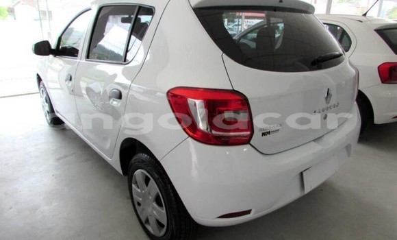 Comprar Usado Renault Sandero Branco Carro em Moçâmedes em Namibe Province Comprar Usado Renault Sandero Branco Carro em Moçâmedes em Namibe Province