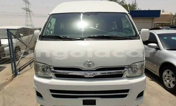 Acheter Neuf Voiture Toyota Hiace Blanc à Caxito, Bengo Acheter Neuf Voiture Toyota Hiace Blanc à Caxito, Bengo