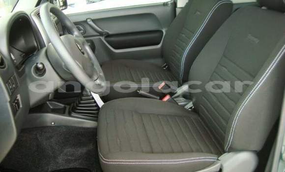 Comprar Usado Suzuki Jimny Verde Carro em N'zeto em Zaire Comprar Usado Suzuki Jimny Verde Carro em N'zeto em Zaire
