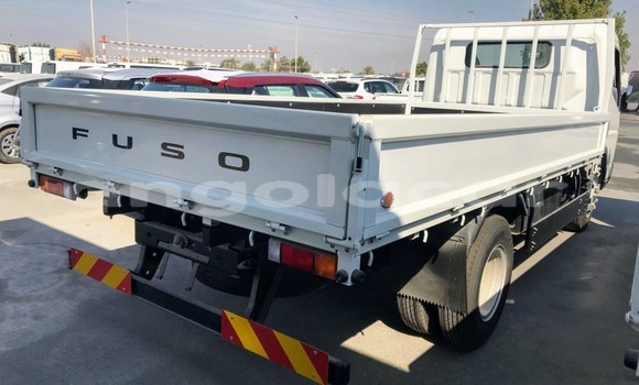 Comprar Usado Mitsubishi Lancer Branco Carro em N'zeto em Zaire Comprar Usado Mitsubishi Lancer Branco Carro em N'zeto em Zaire